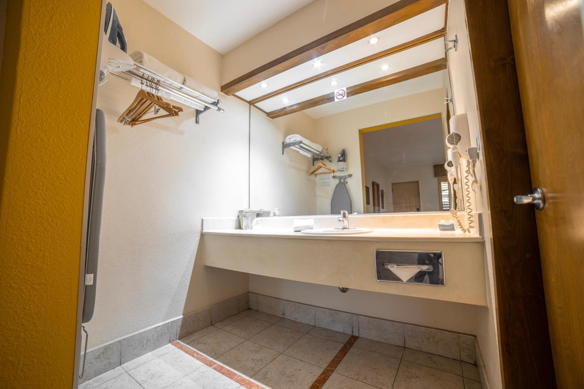 Hotel Colonial Mexicali Dış mekan fotoğraf